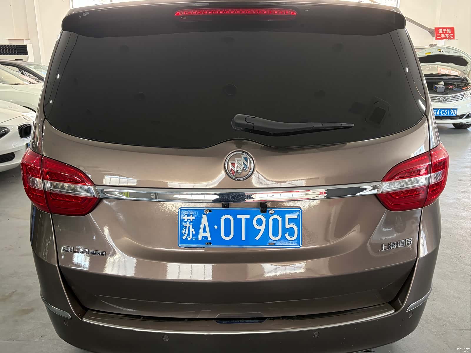 Buick GL8, 2017 4