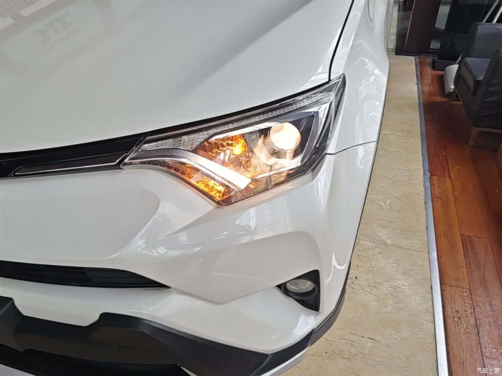 Toyota RAV4, 2017 24