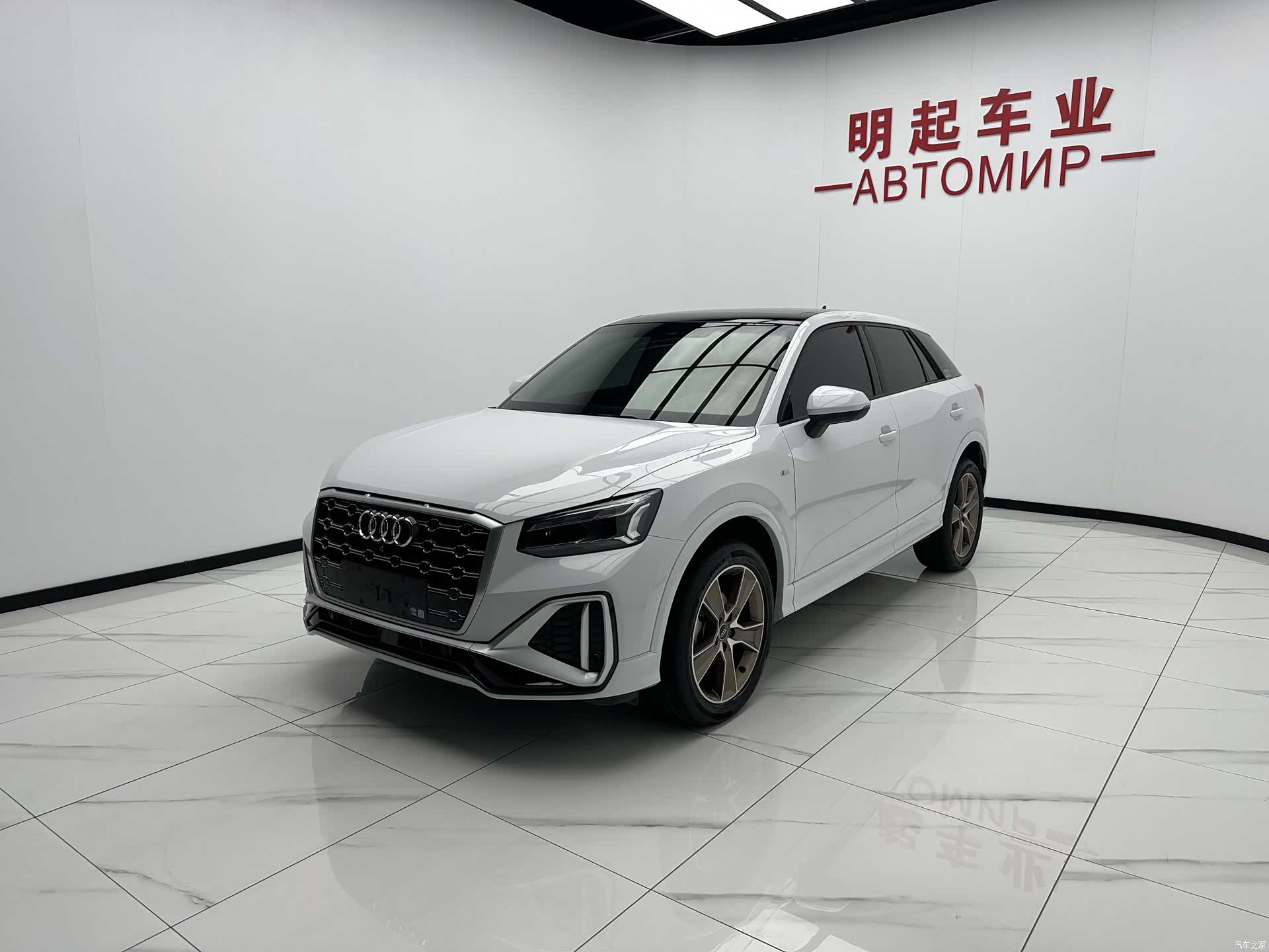 Audi Q2L, 2022 4