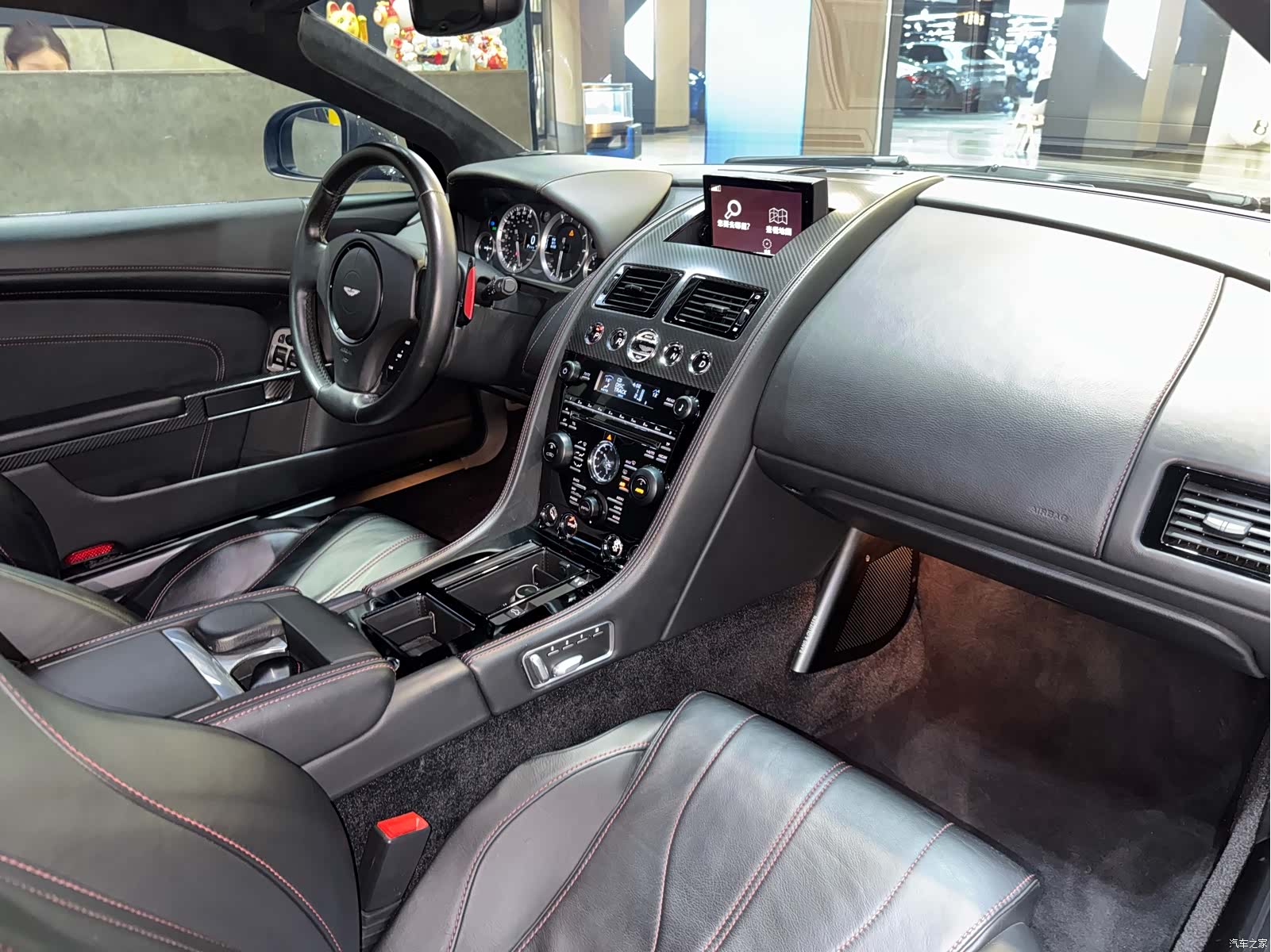 Aston Martin DB9, 2015 17
