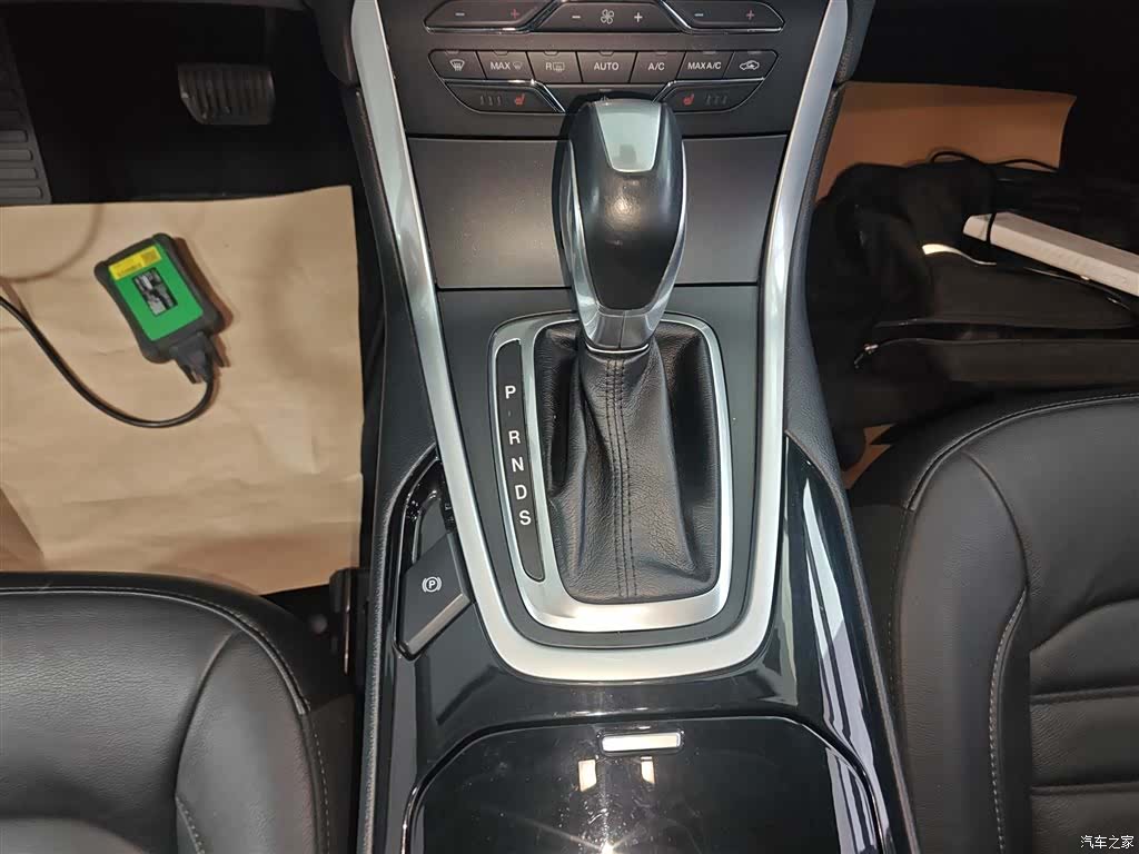 Ford Edge, 2016 10