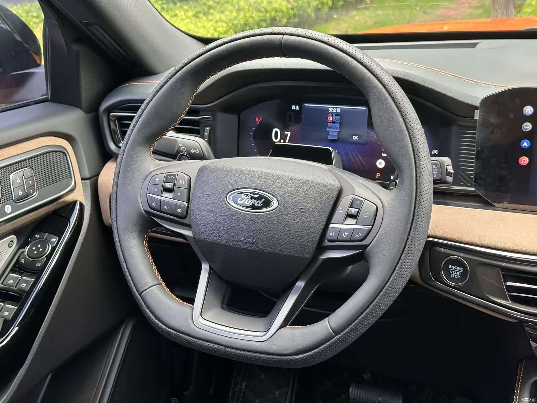 Ford Explorer, 2024 16