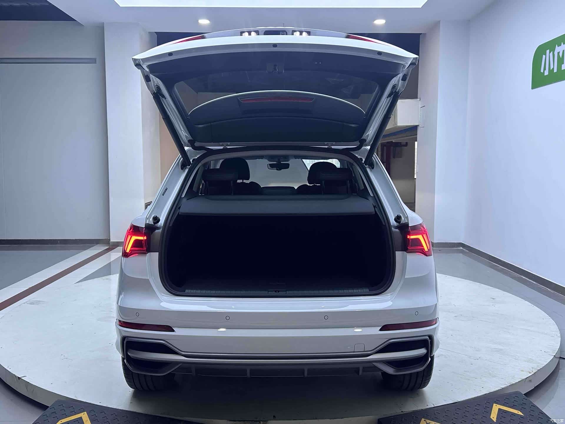 Audi Q3, 2023 9