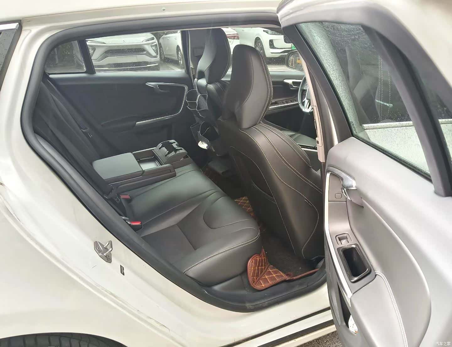 Volvo V60, 2017 7