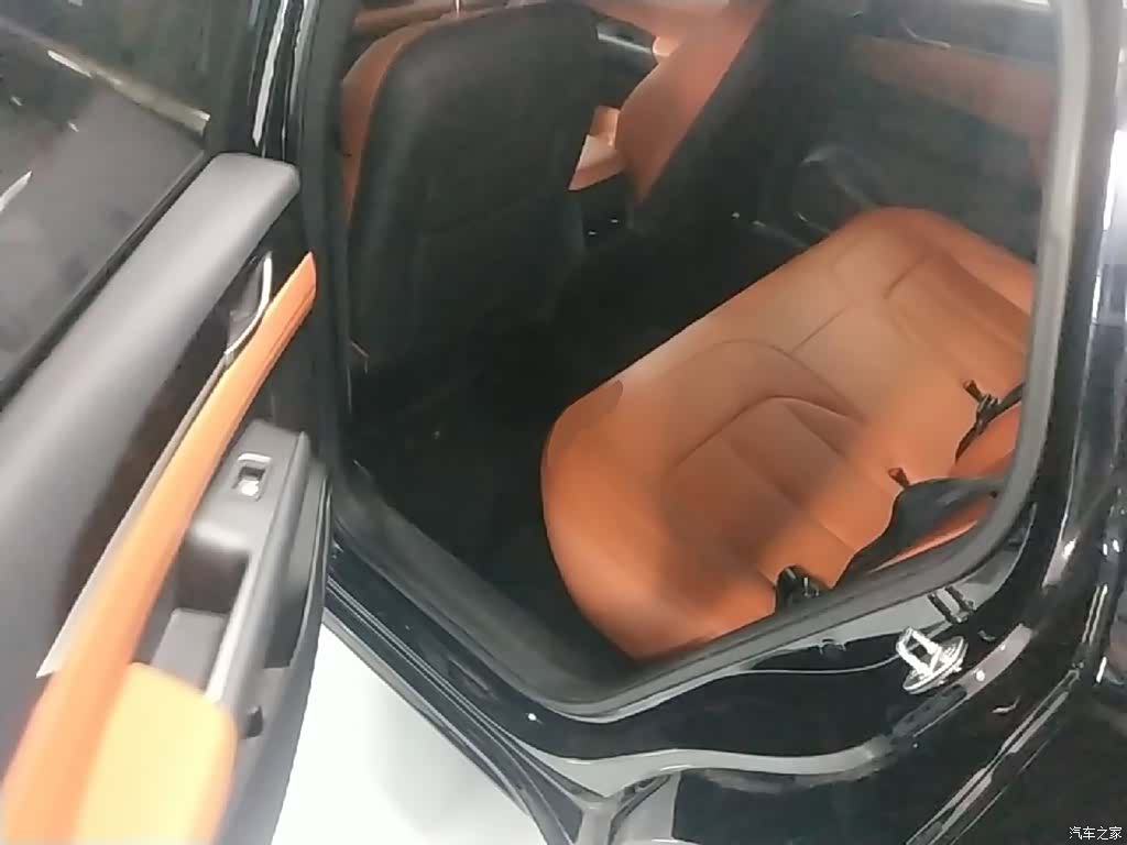 Wuling Starlight, 2025 17