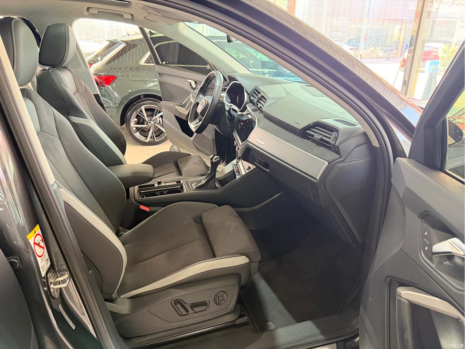 Audi Q3, 2022 9