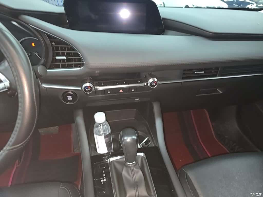 Mazda Mazda3, 2024 13