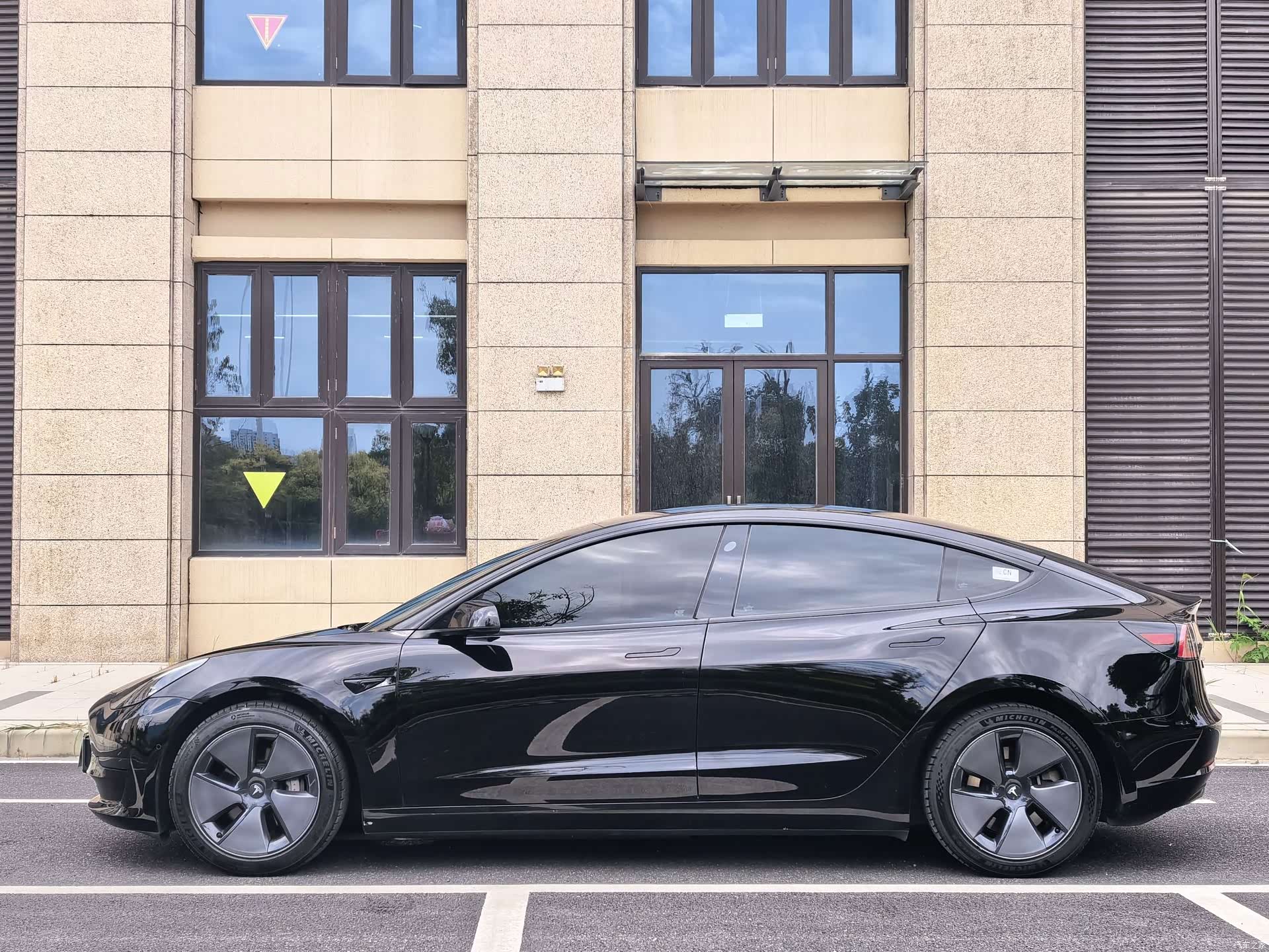 Tesla Model 3, 2021 8
