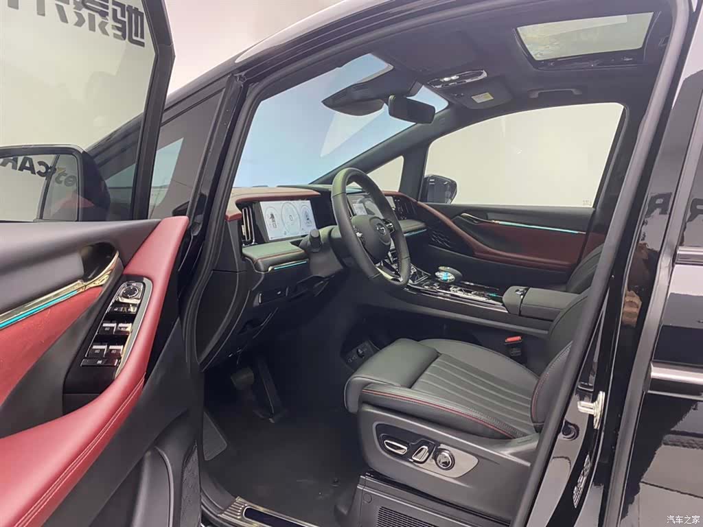 Trumpchi M8, 2025 18