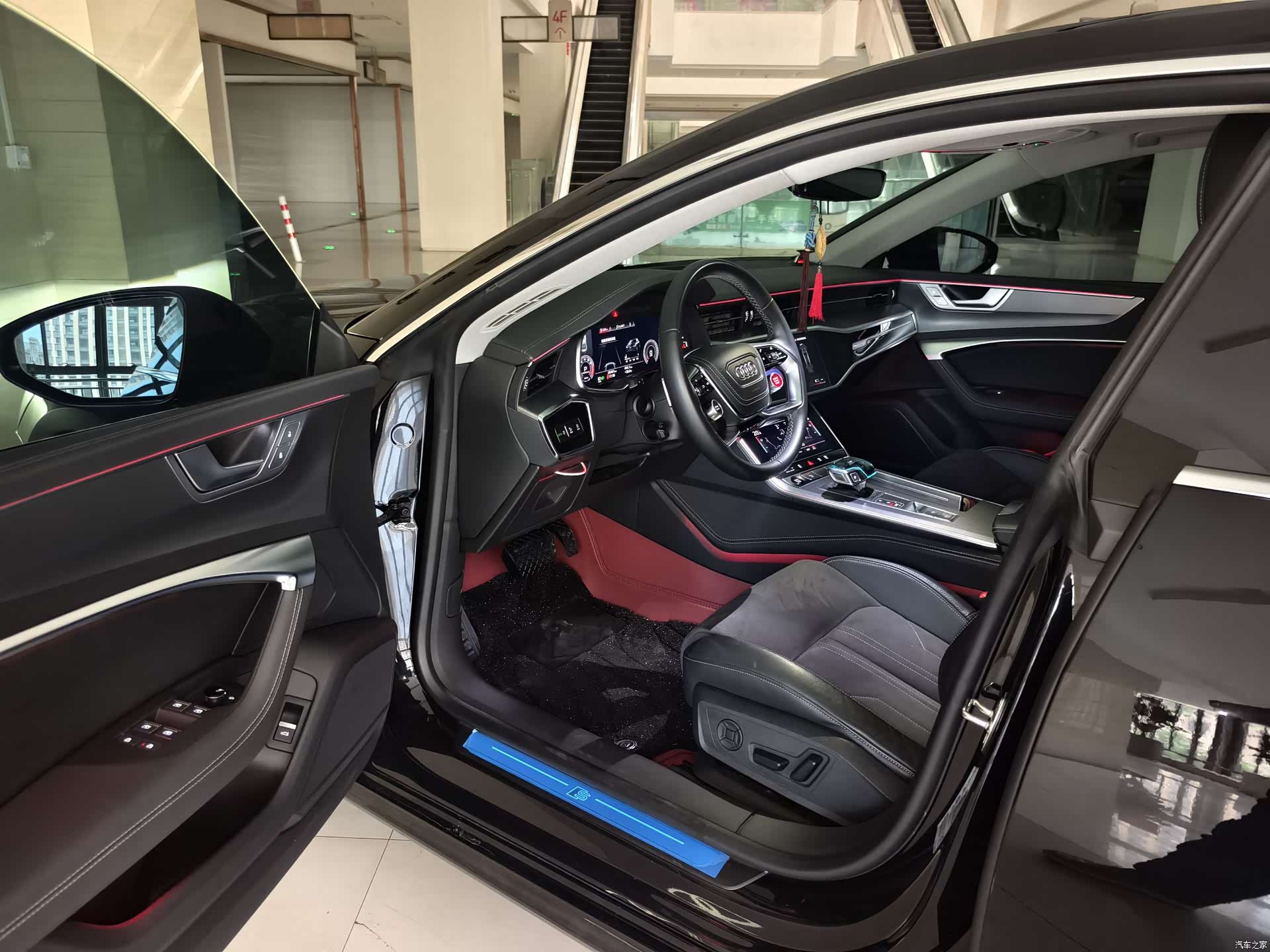 Audi A7L, 2025 все фото