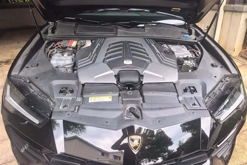 Lamborghini Urus, 2021 10