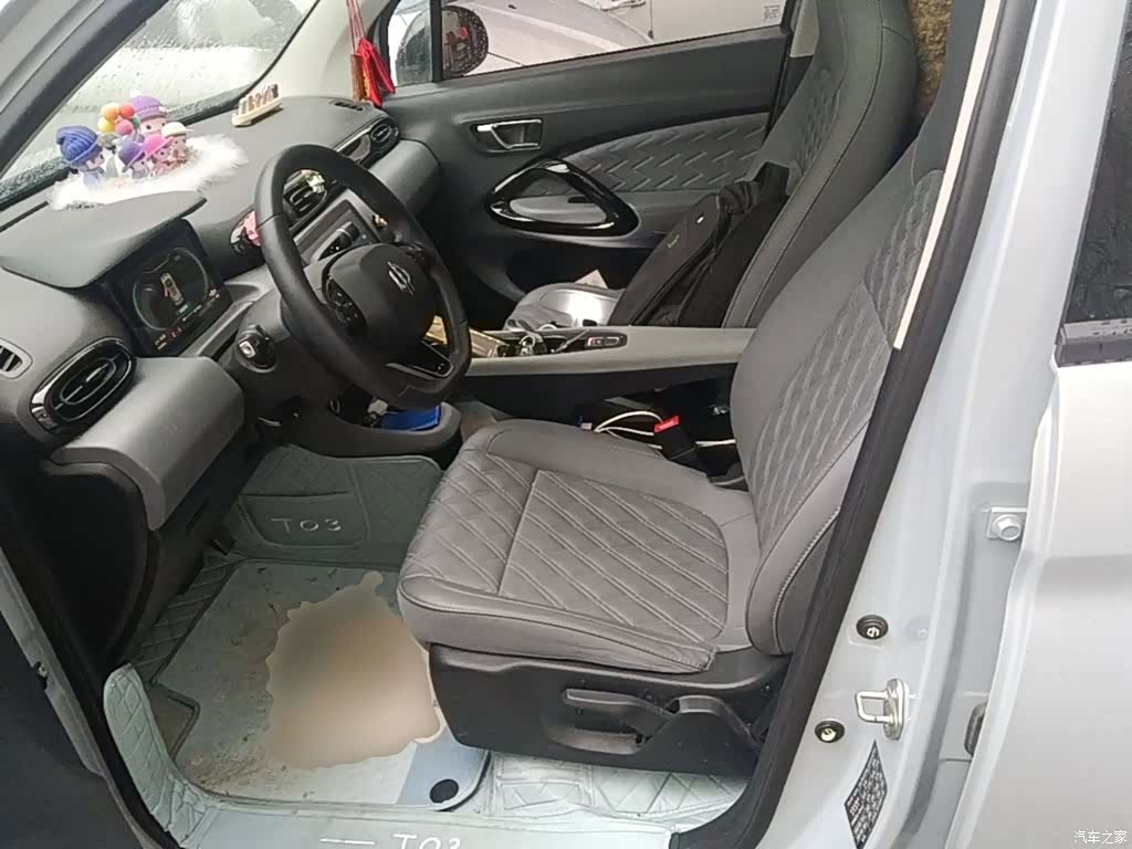 Leapmotor T03, 2022 15