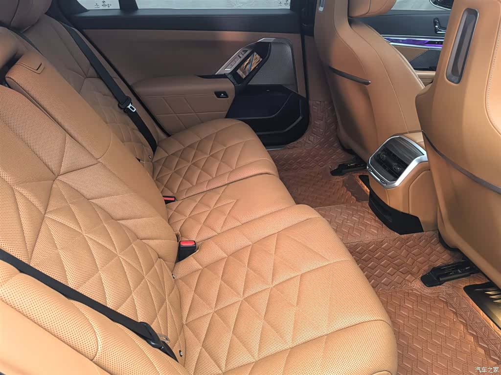 BMW 7 Series, 2023 10