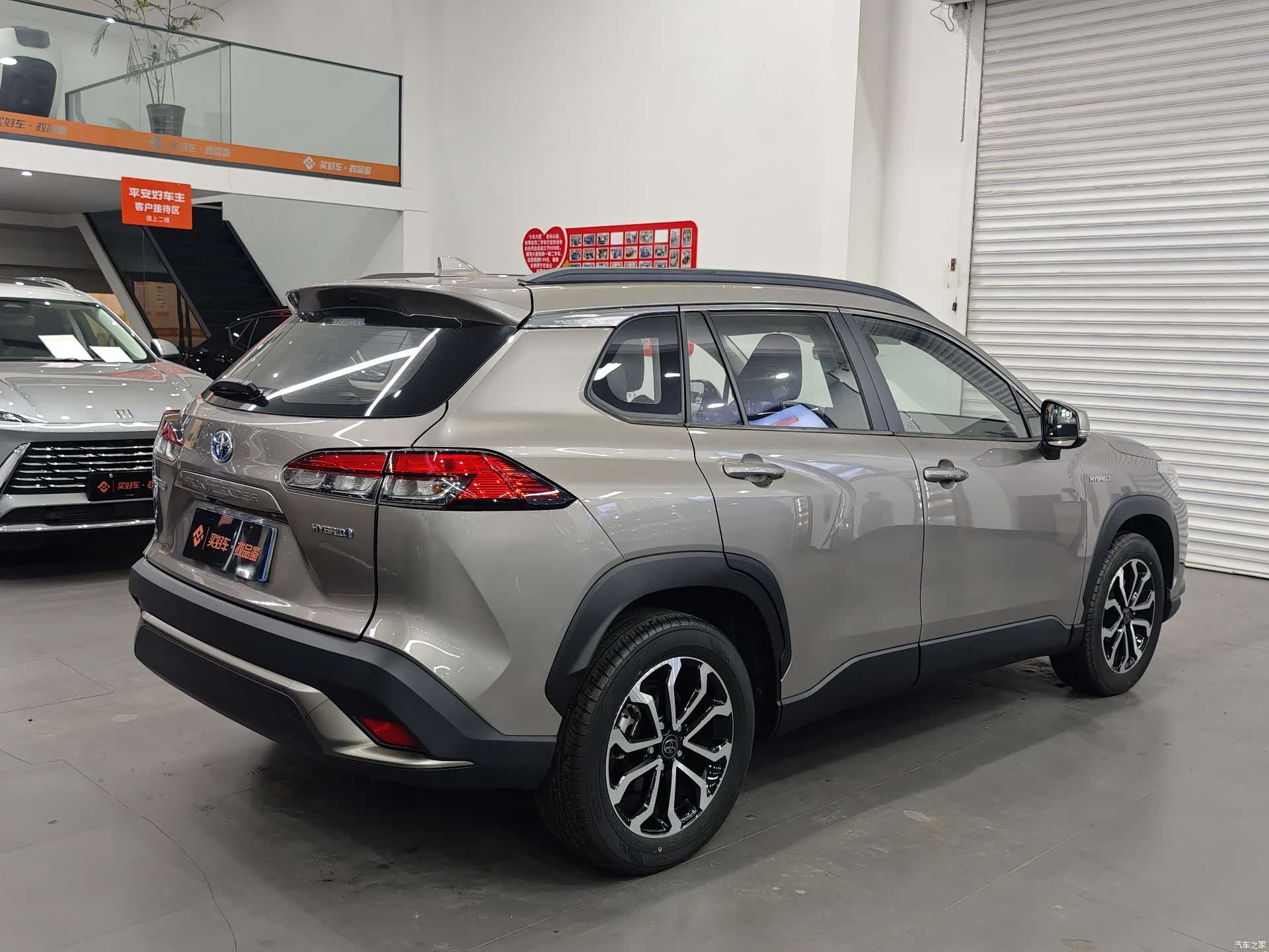 Toyota Frontlander, 2023 4