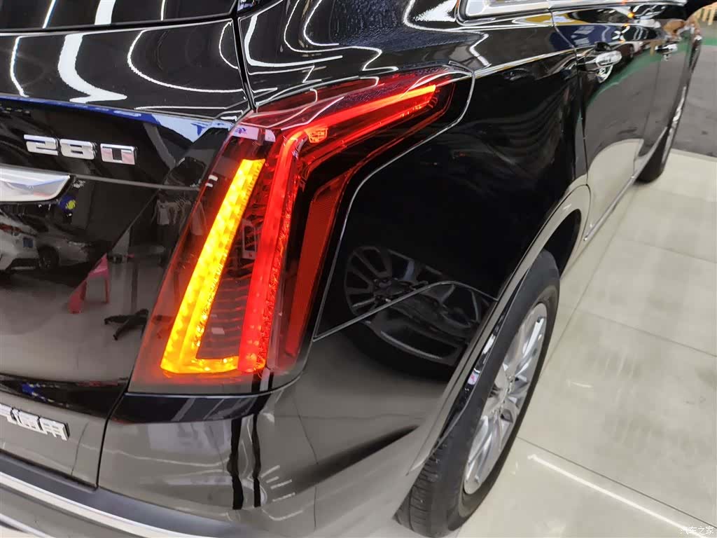 Cadillac XT5, 2020 8