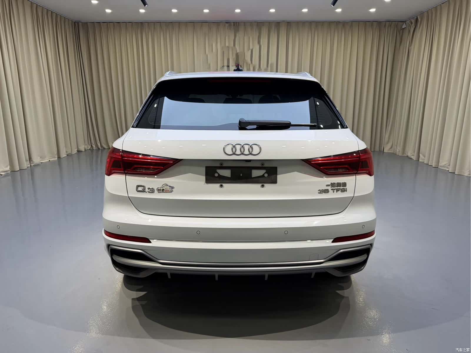 Audi Q3, 2023 13