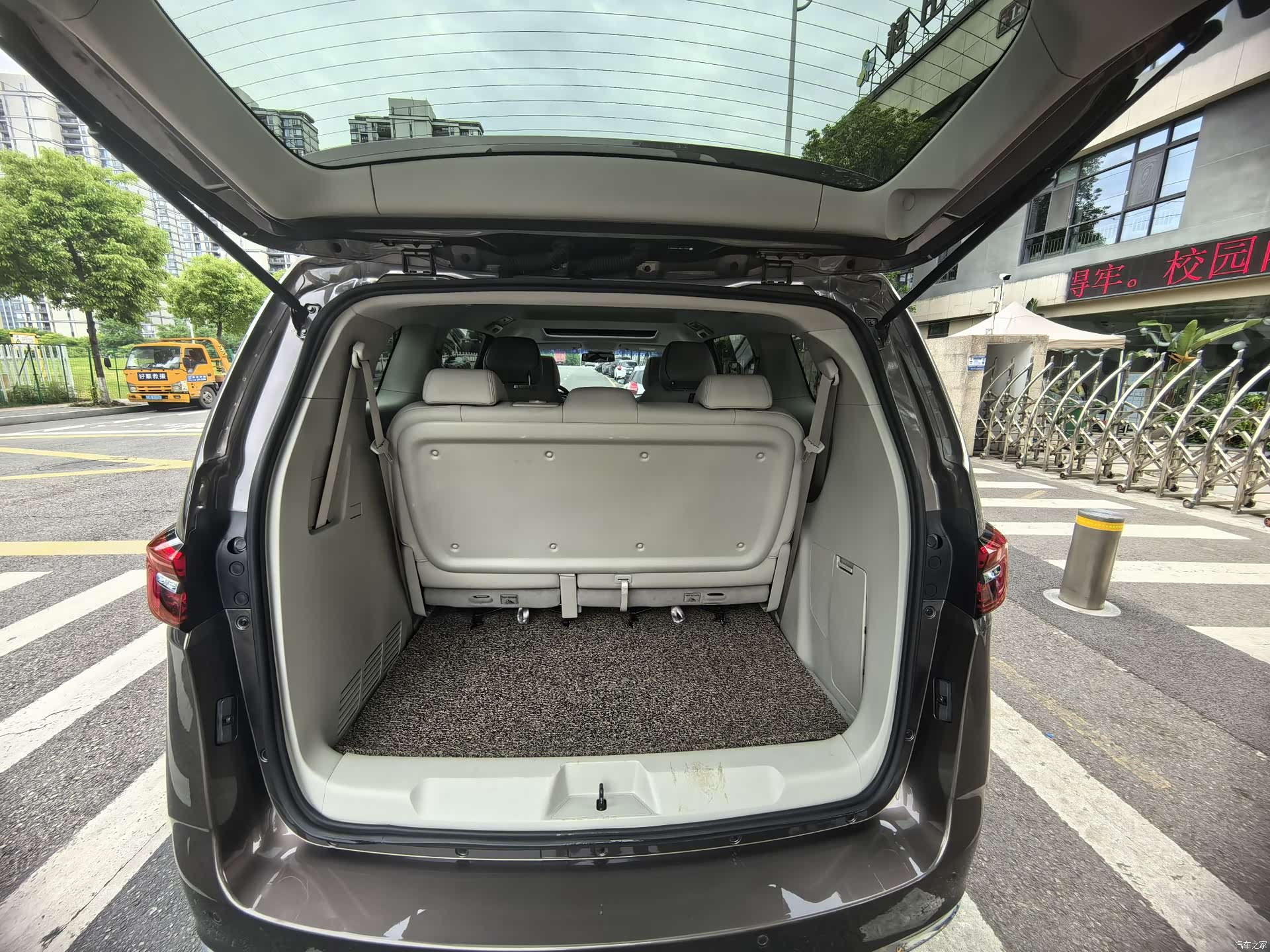 Buick GL8, 2023 12