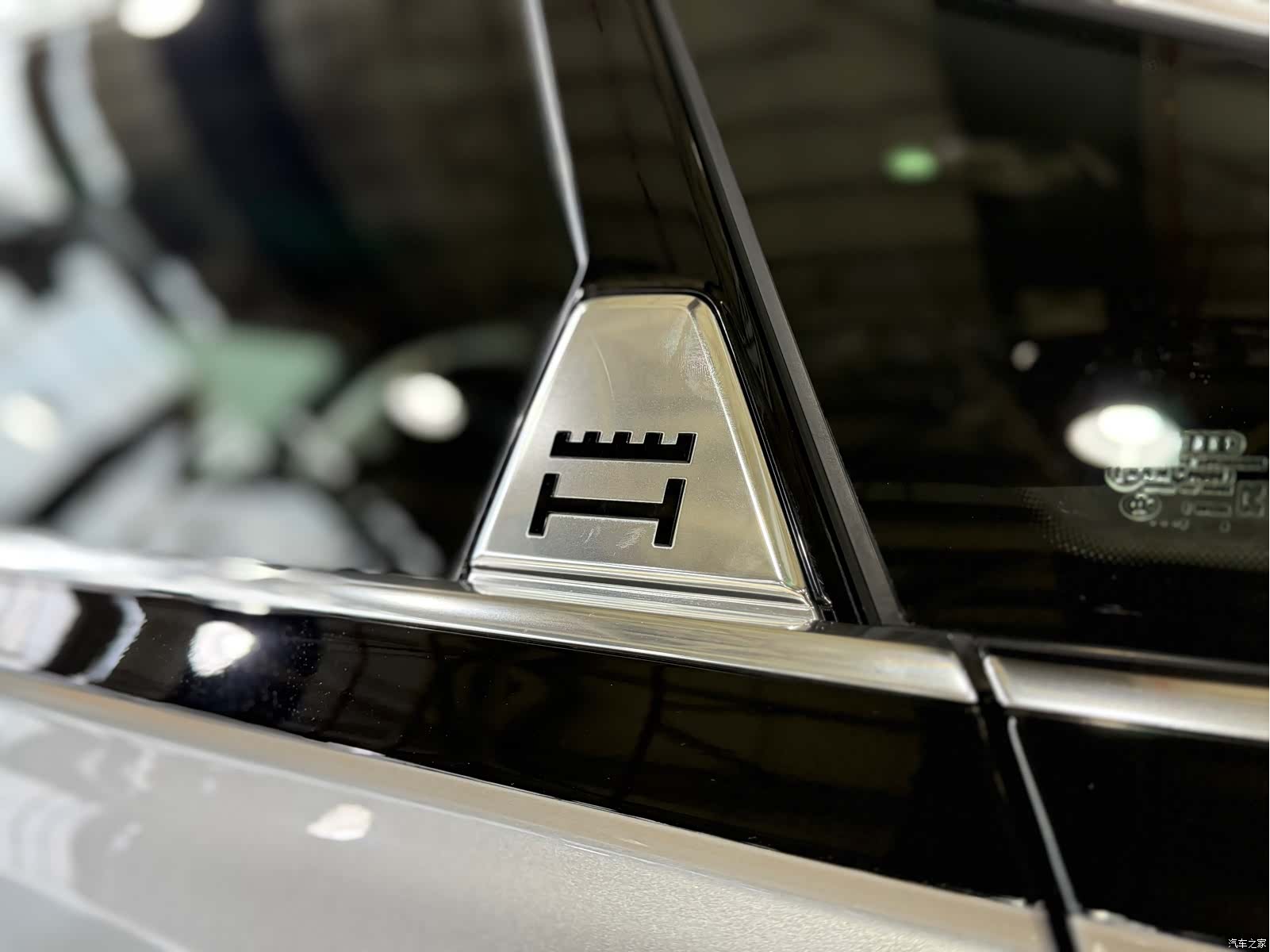 Audi A8L, 2024 33