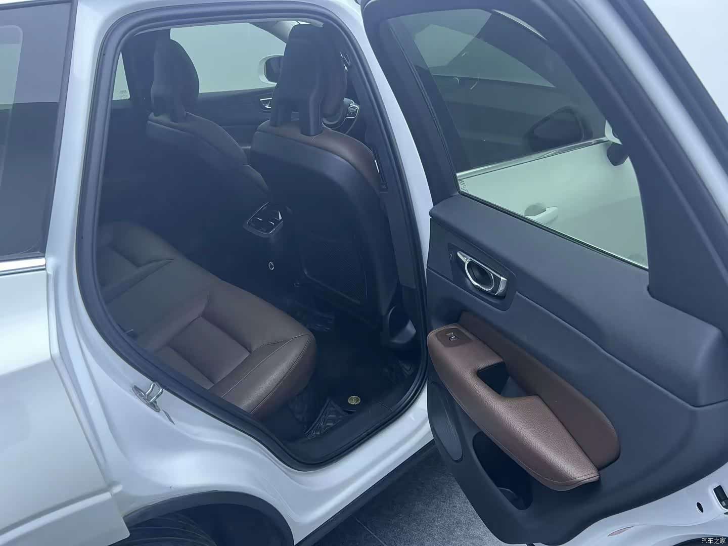 Volvo XC60, 2018 11
