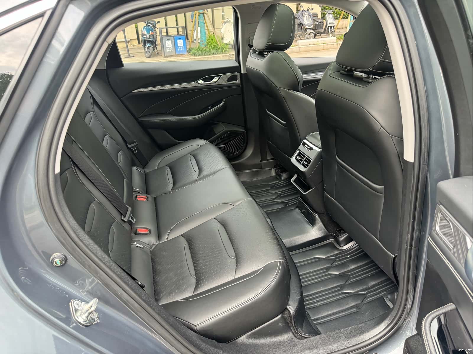 Geely Preface, 2022 7