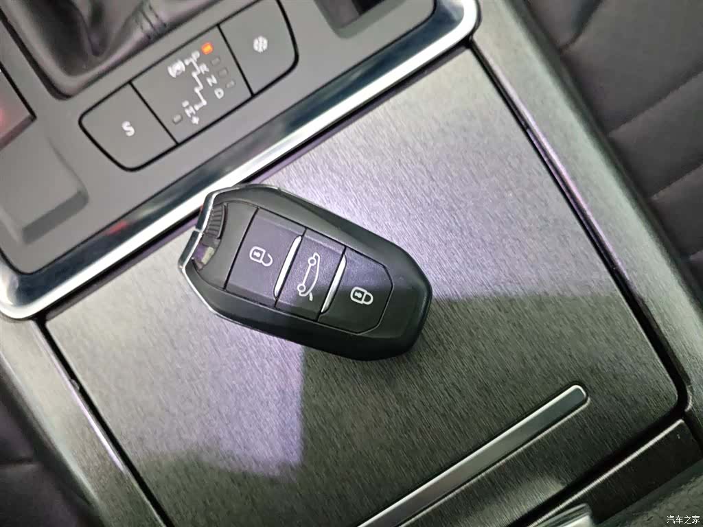 Citroen C6, 2018 9