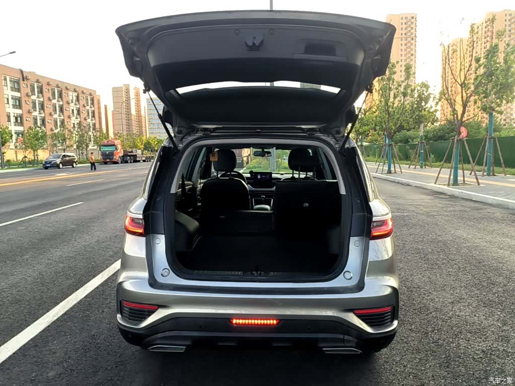 Geely X6, 2020 19