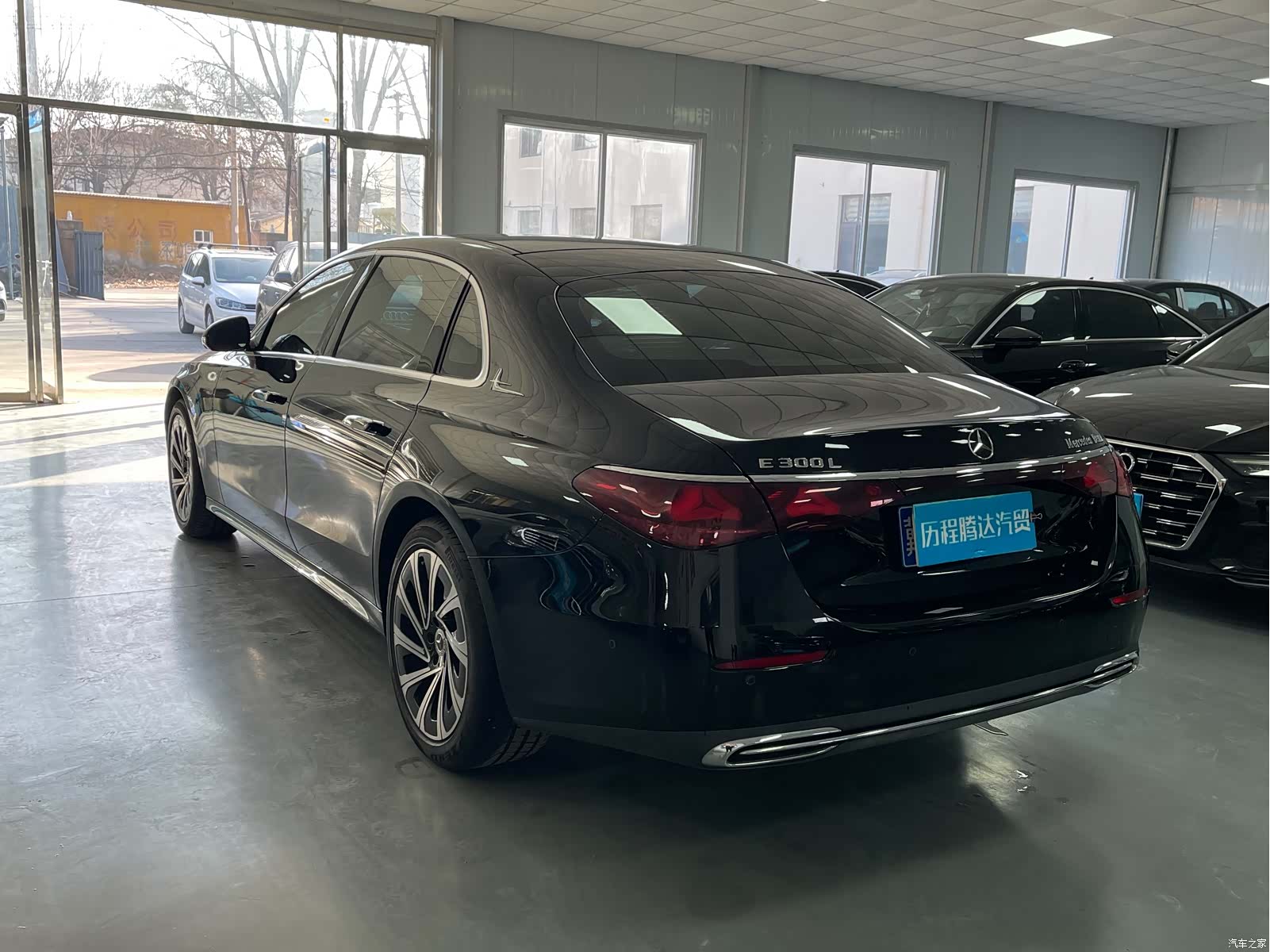 Mercedes-Benz E-Class, 2024 8