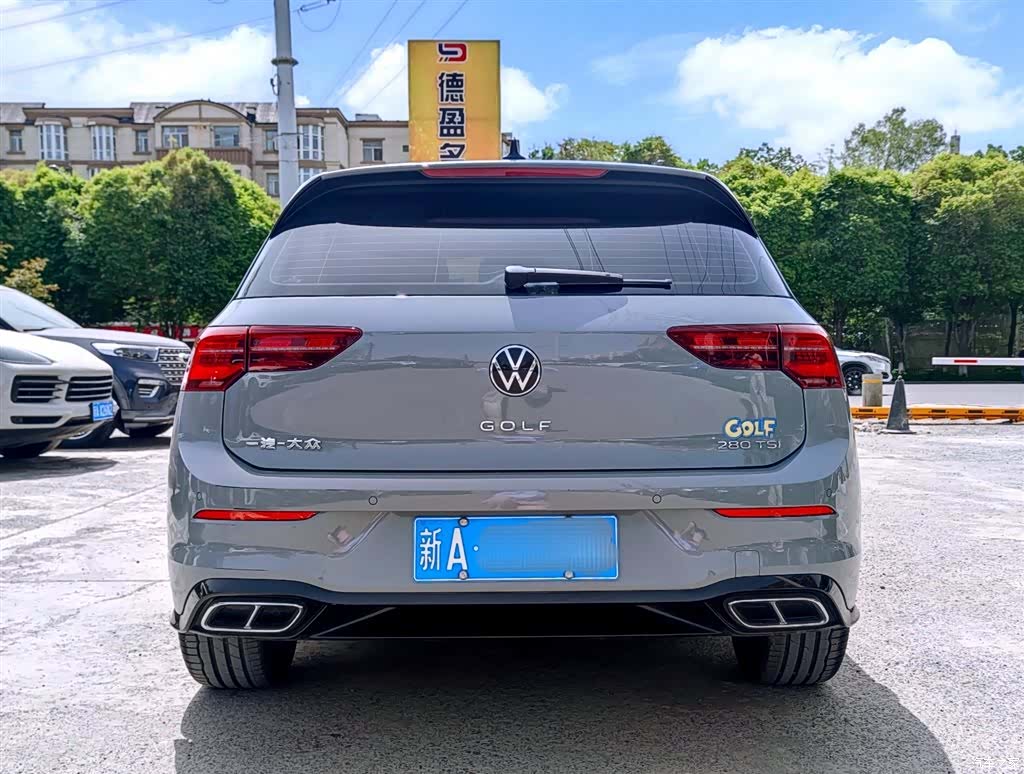Volkswagen Golf, 2024 все фото