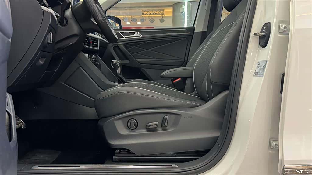 Volkswagen Tiguan L, 2022 7