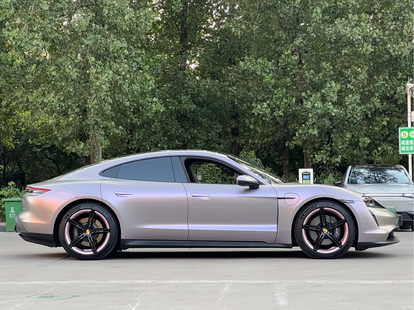 Porsche Taycan, 2021 6
