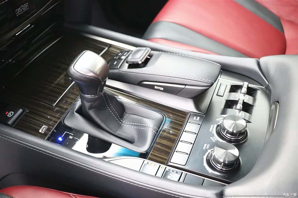 Lexus LX, 2020 15