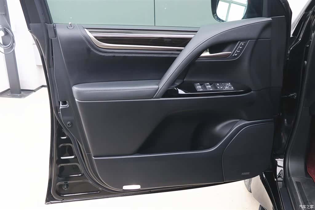 Lexus LX, 2020 10