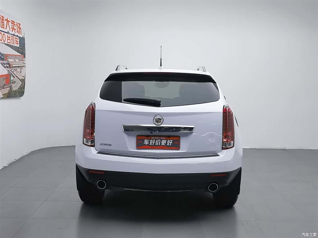 Cadillac SRX, 2013 4