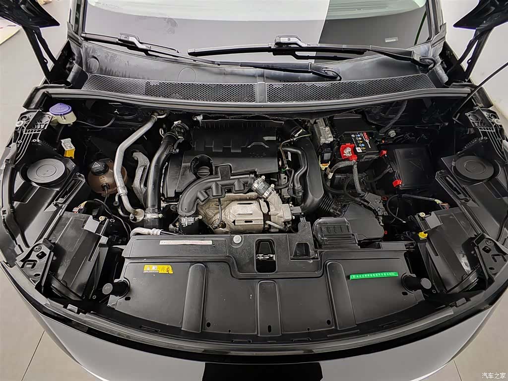 Peugeot 5008, 2017 6