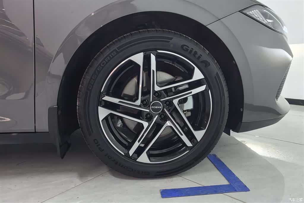 Roewe D7, 2024 6