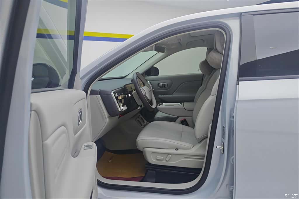 Leapmotor B10, 2025 9