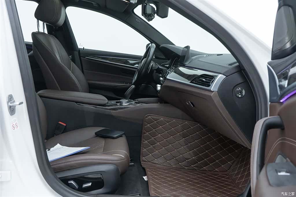BMW 5 Series, 2017 24