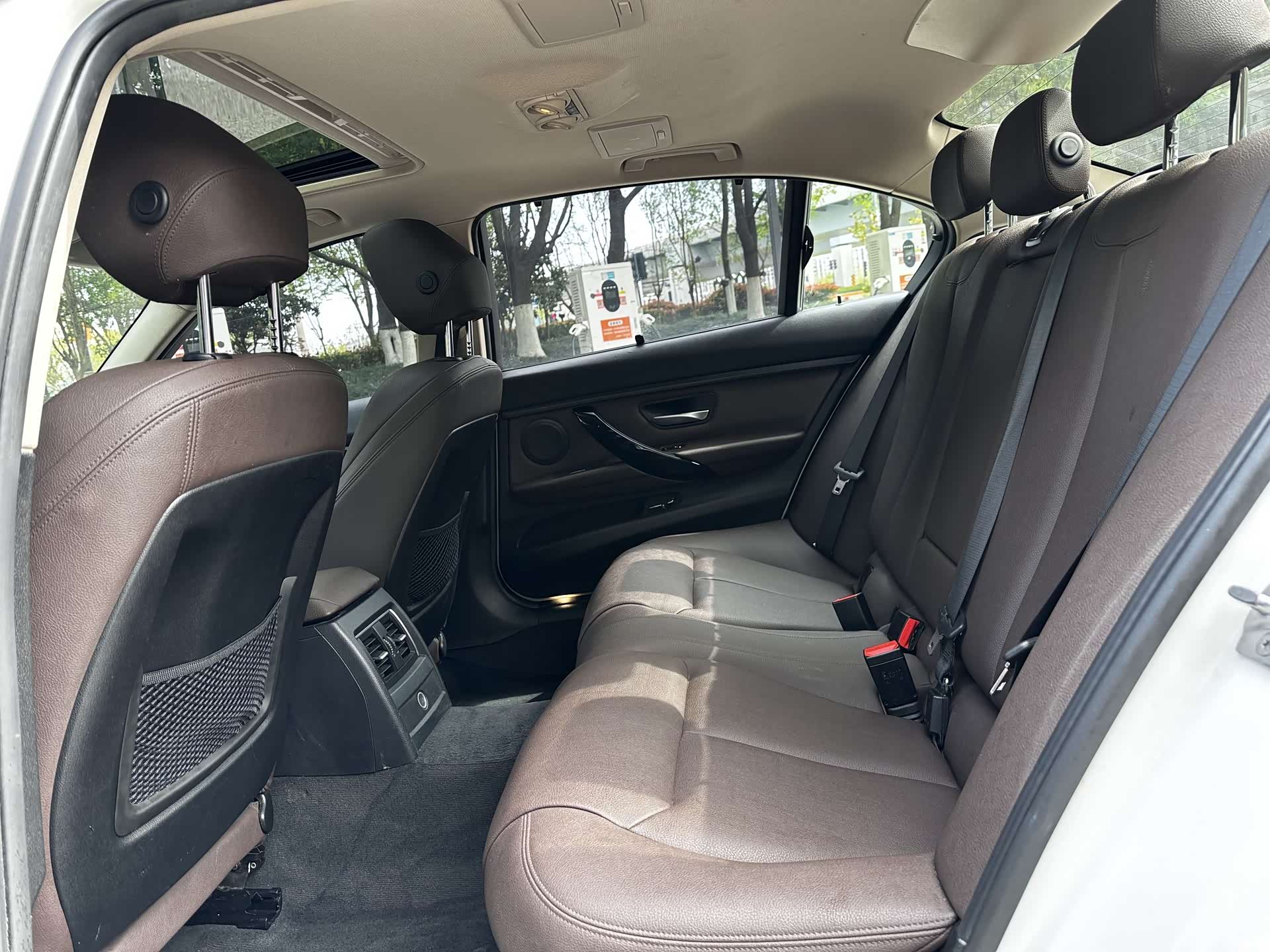 BMW 3 Series, 2018 10