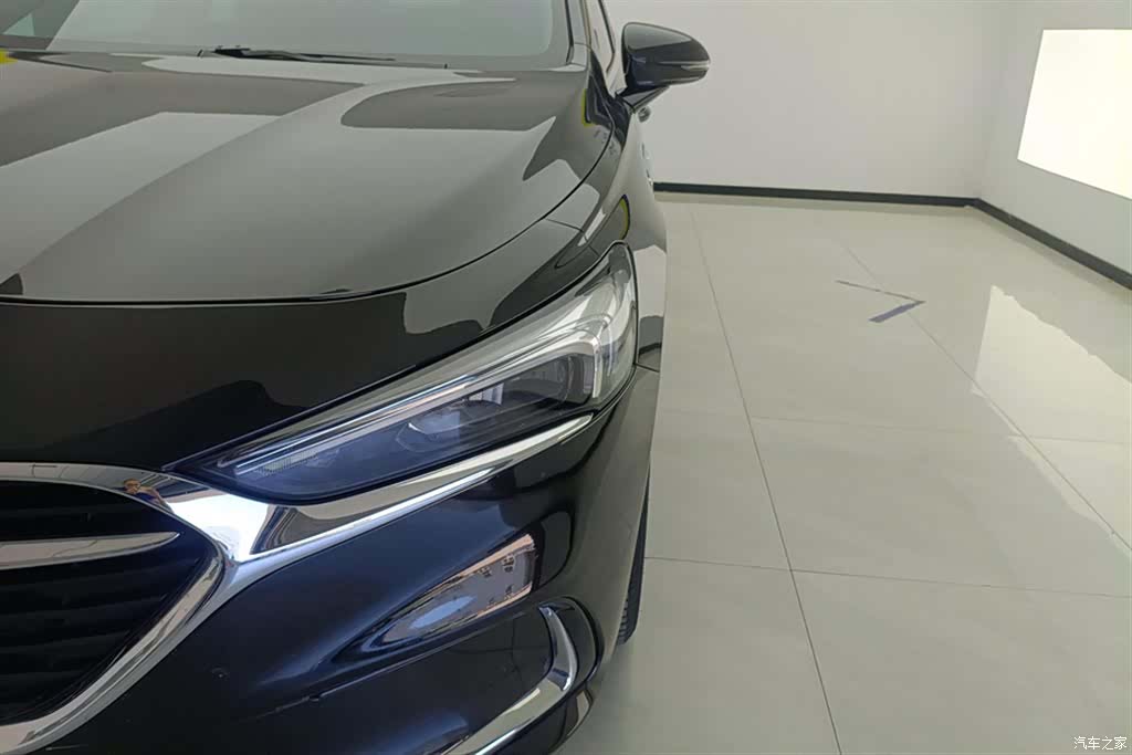Buick LaCrosse, 2021 все фото