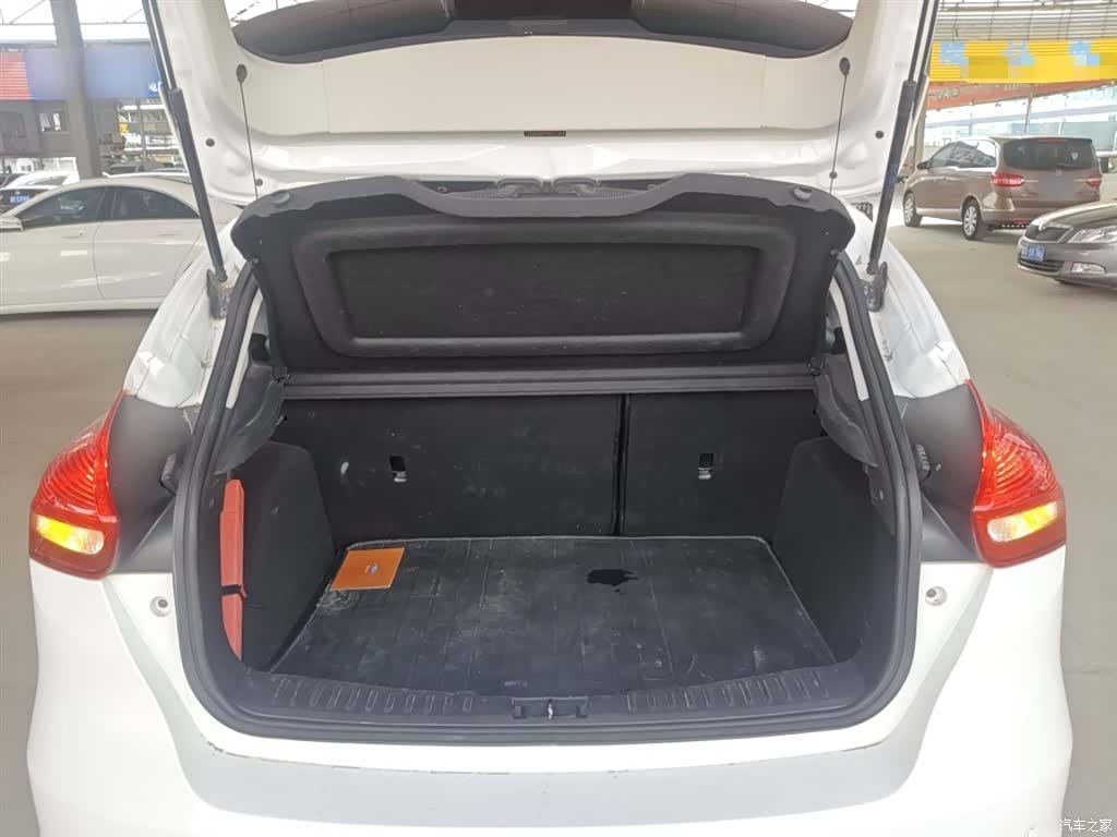 Ford Focus, 2017 15