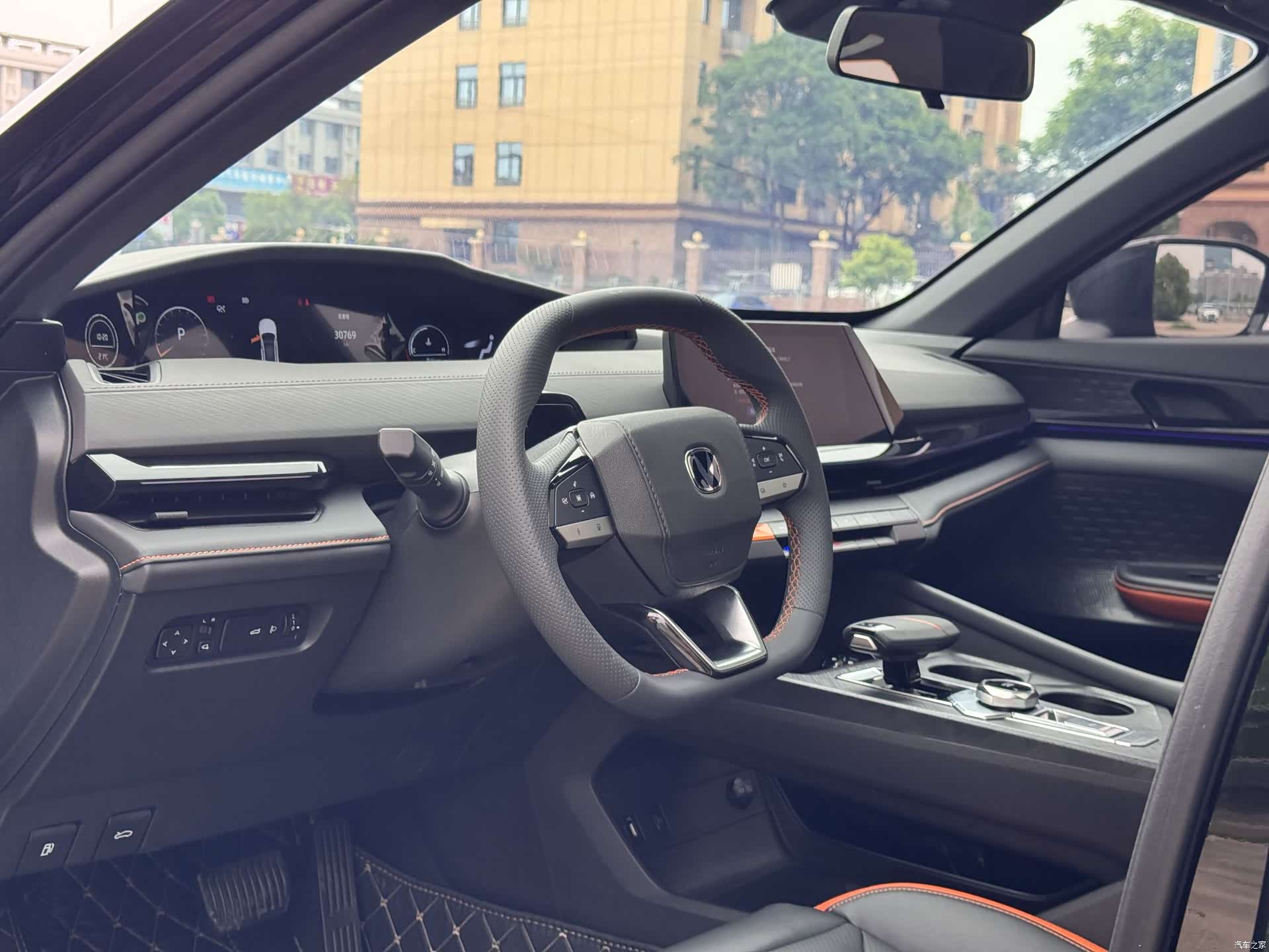 Changan UNI-V, 2024 16