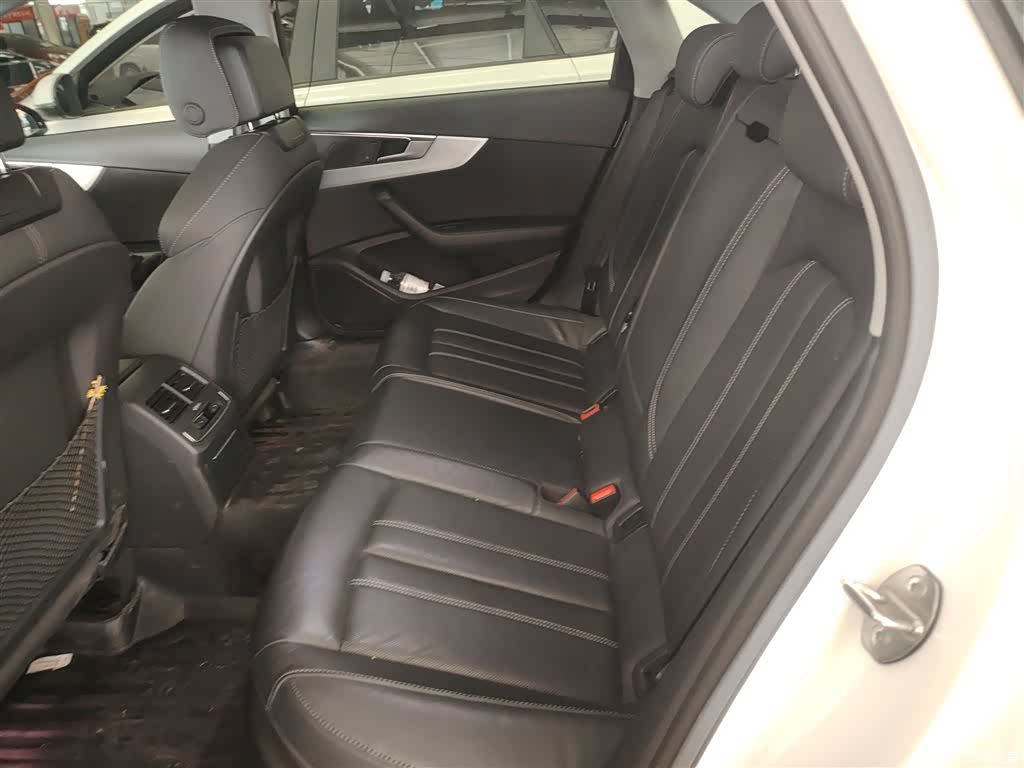 Audi A4L, 2021 17