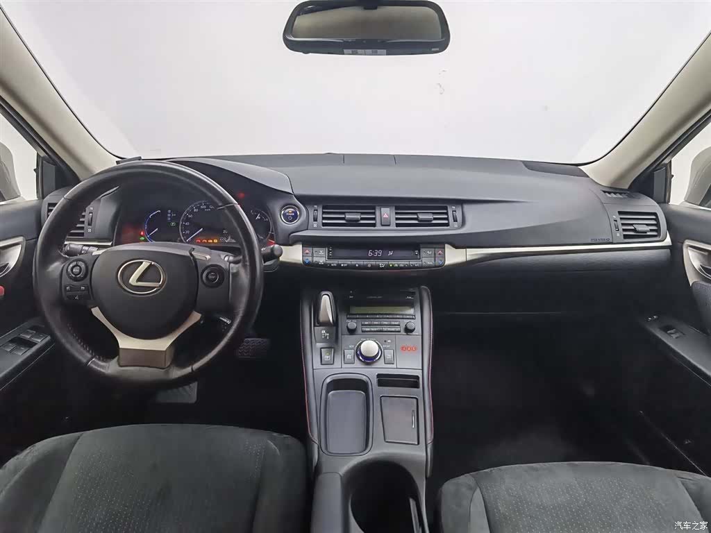 Lexus CT, 2018 все фото