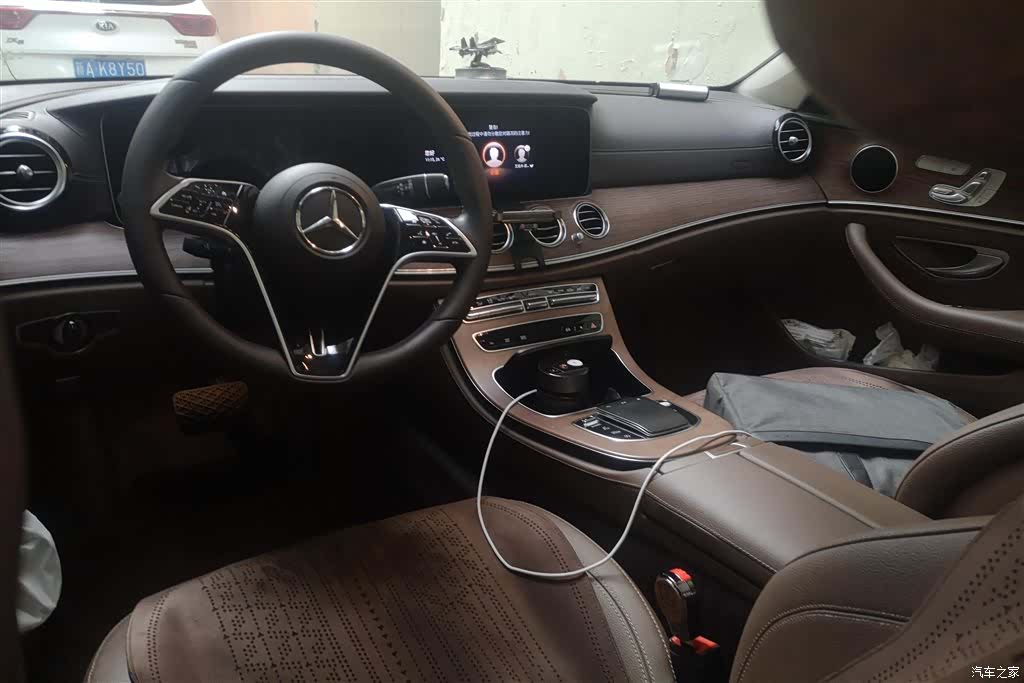 Mercedes-Benz E-Class, 2023 12