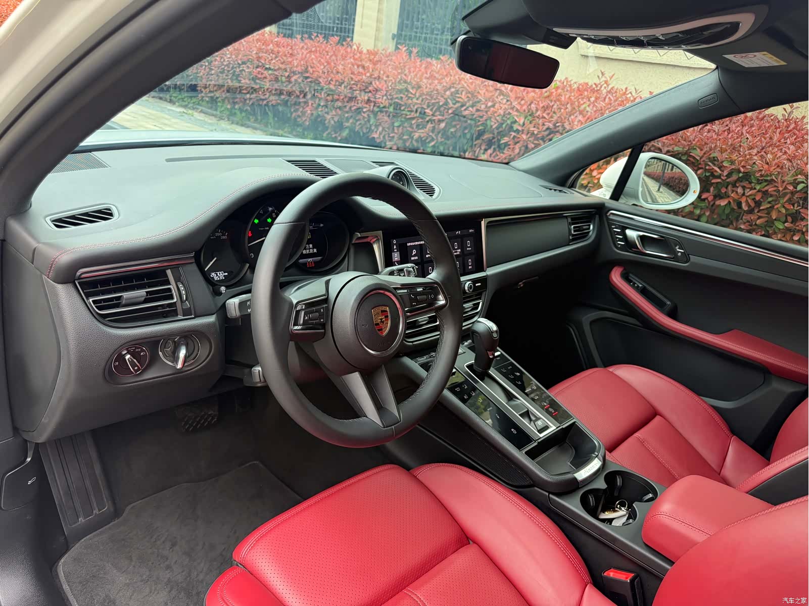 Porsche Macan, 2024 9