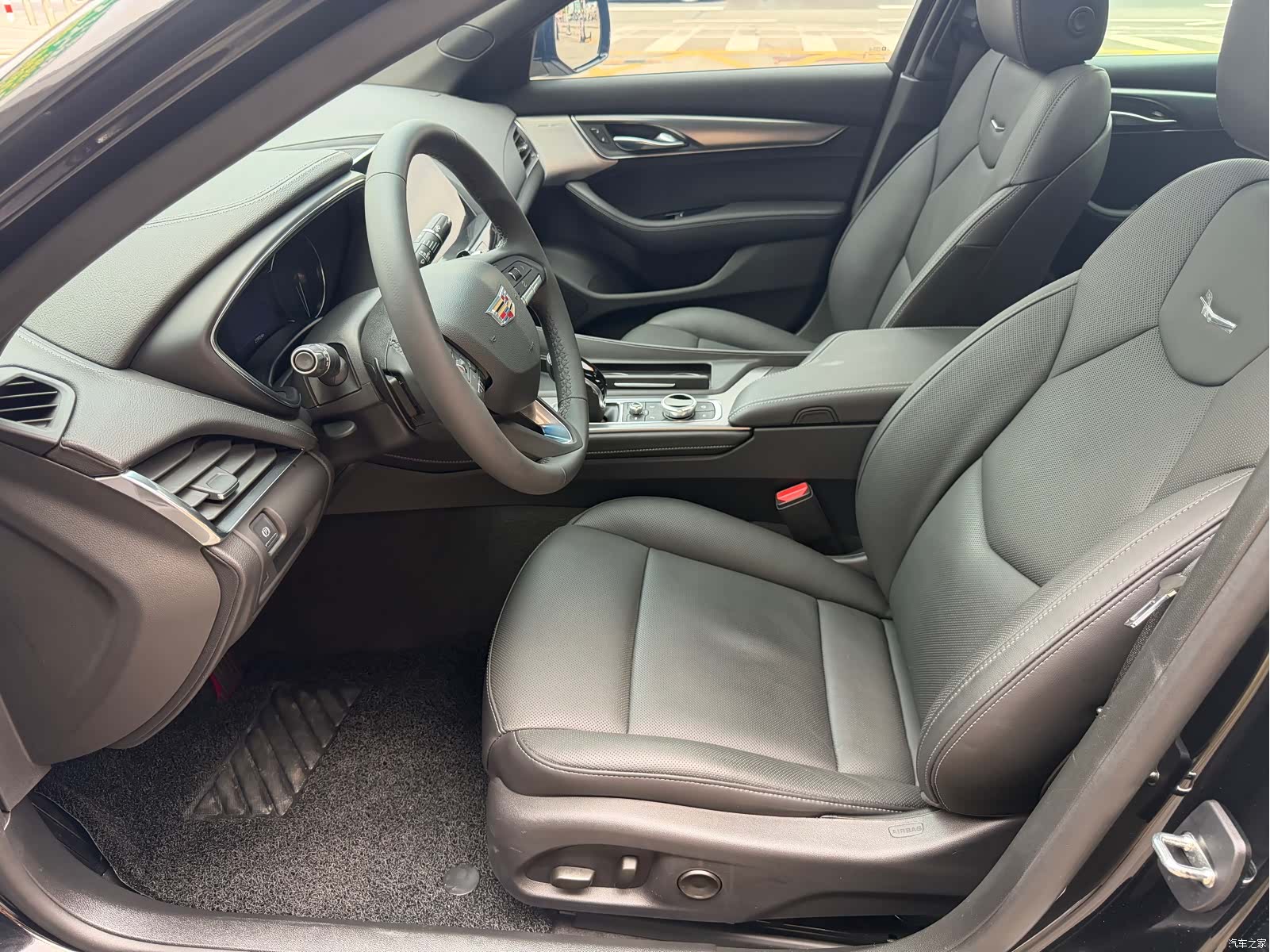 Cadillac CT5, 2021 4