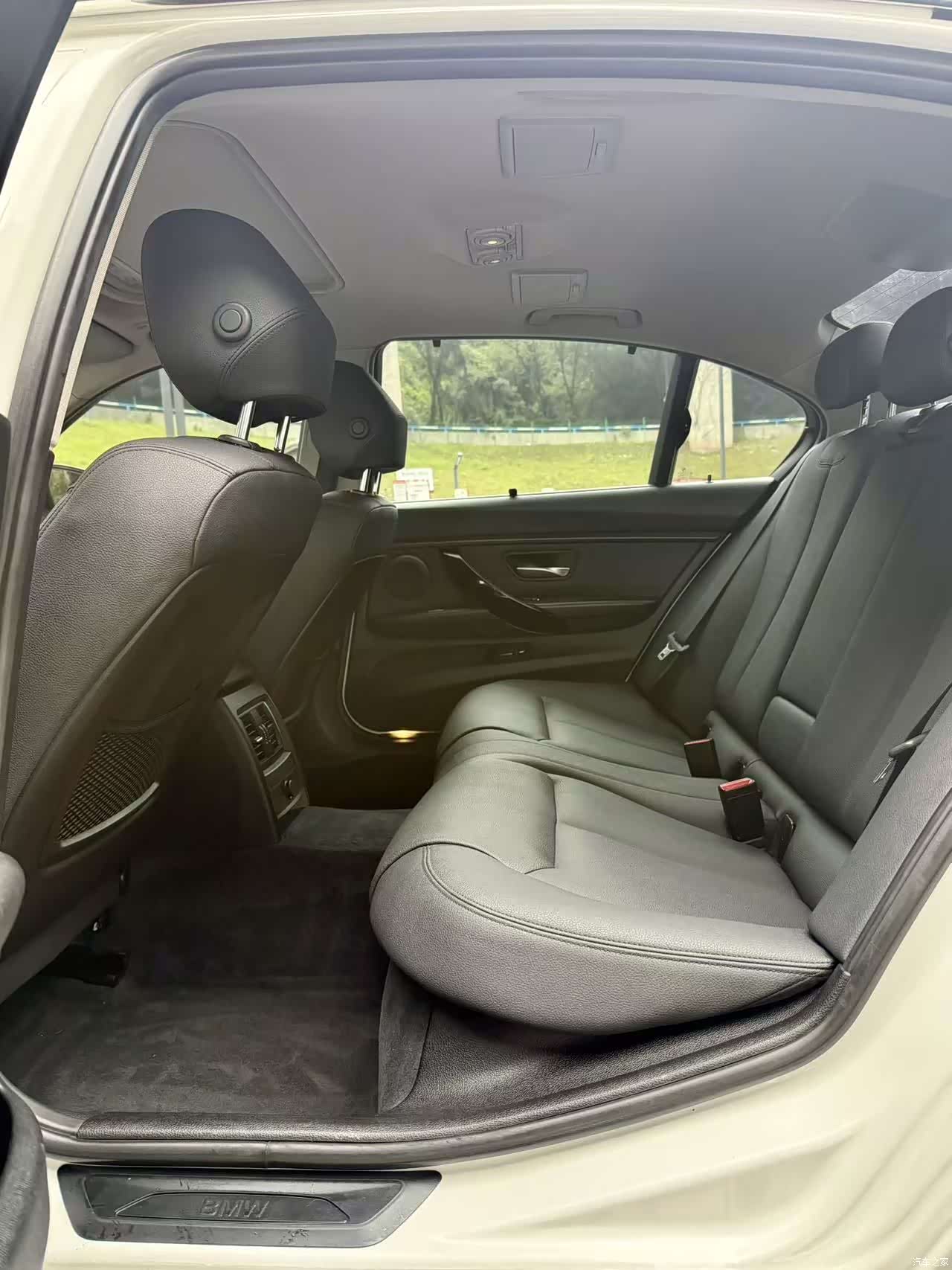 BMW 3 Series, 2016 6