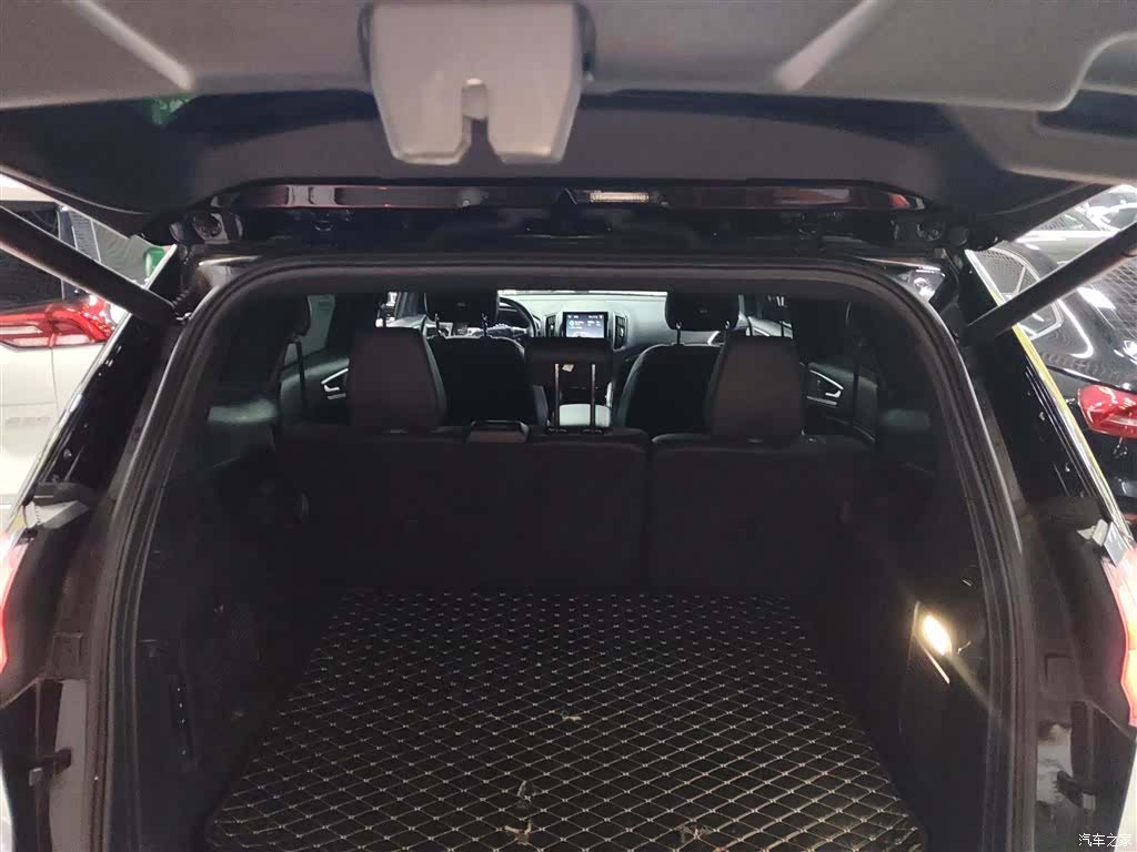Ford Edge, 2020 19