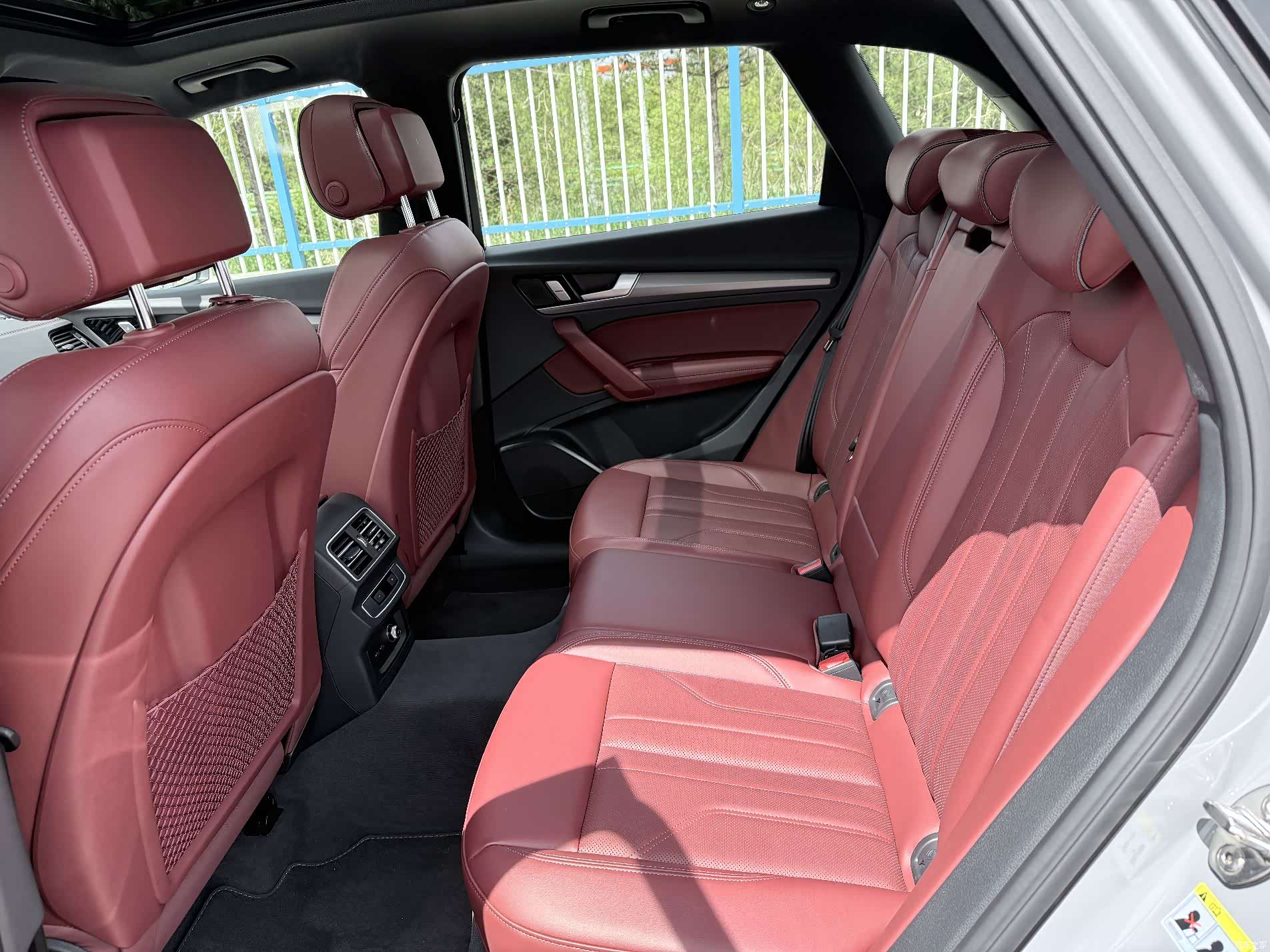 Audi Q5L, 2025 12
