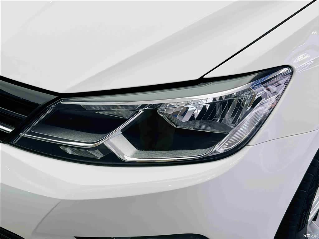 Volkswagen Lamando, 2017 11